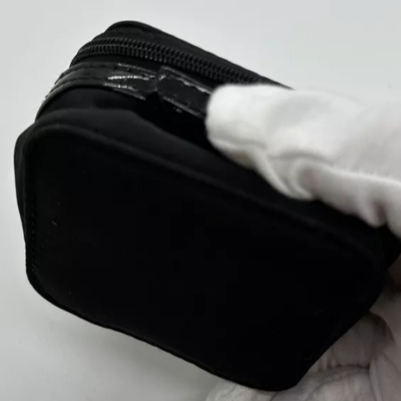 Dior Parfums Beauty Travel Case Makeup Bag/Pouch Shiny Black with Embossed Mini - Picture 5 of 8